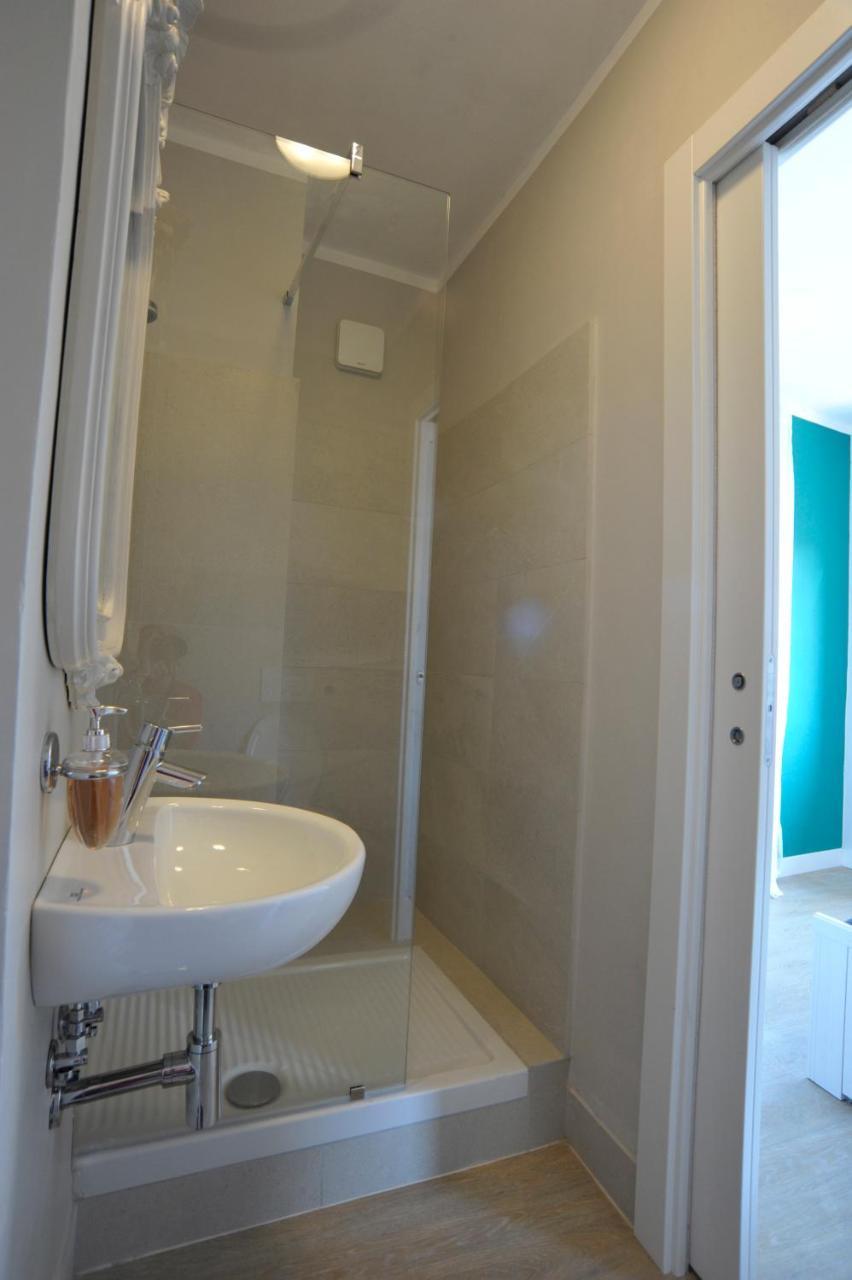 Aquarium Rooms Genoa Bagian luar foto