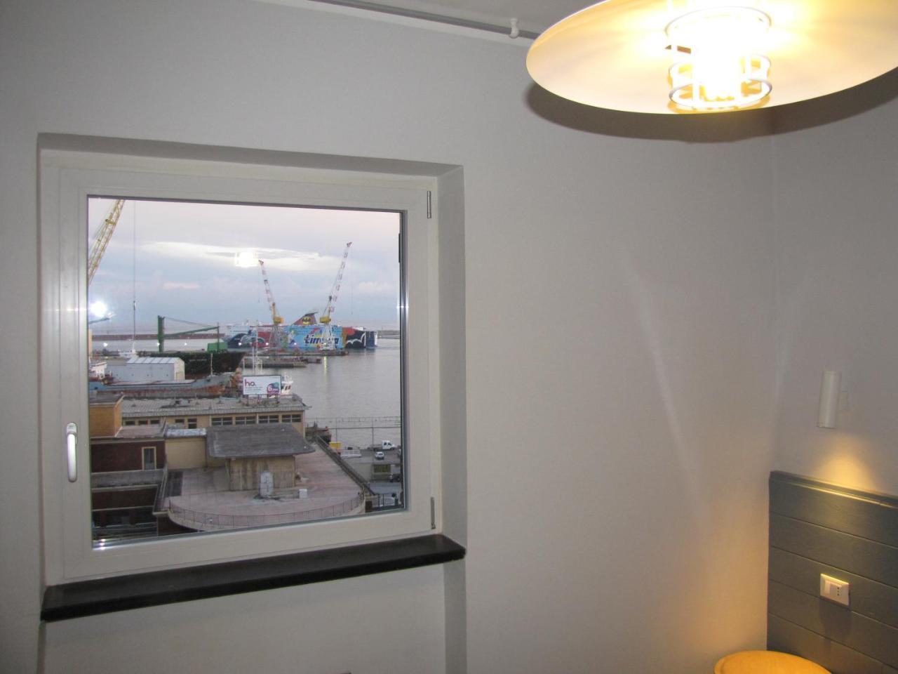 Aquarium Rooms Genoa Bagian luar foto